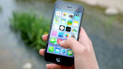 Apple: Τα iPhone θα λειτουργούν σύντομα και ως τερματικά POS