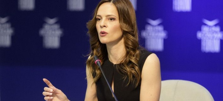 Αχτσιόγλου για επιστολές Καραμανλή: Να απαντήσει ο Μητσοτάκης – Δεν μπορεί να συνεχίσει να εξαπατά το λαό