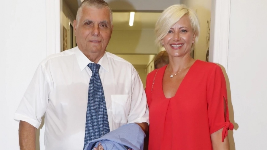 Στον ανακριτή η χήρα του Γιώργου Τράγκα, Μαρία Καρρά - Κατηγορείται για ξέπλυμα μαύρου χρήματος