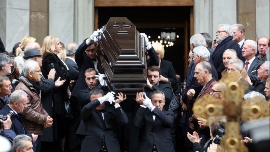 Η πολιτειακή ηγεσία και ο πολιτικός κόσμος αποχαιρέτησαν τον Δημήτρη Σιούφα