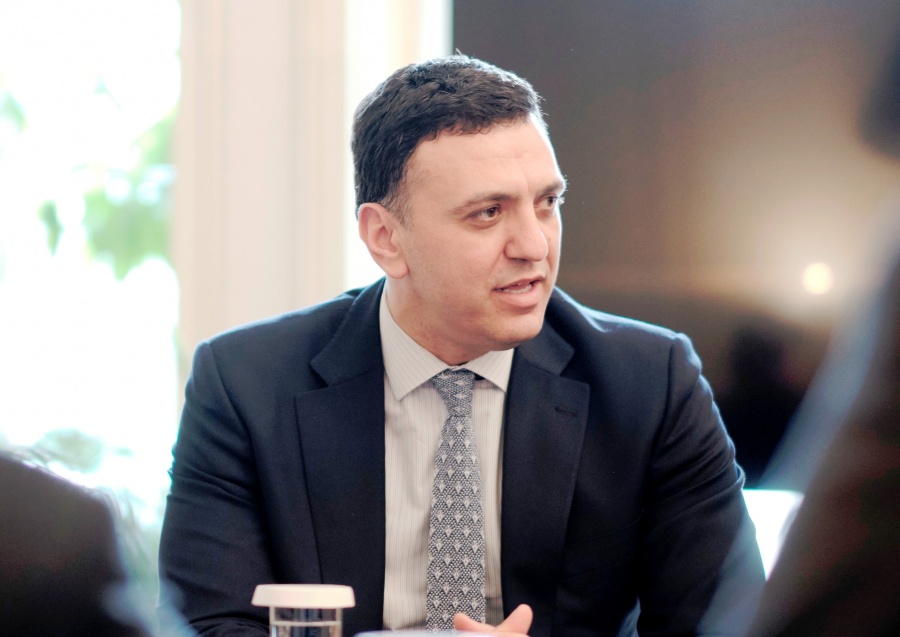 O Κικίλιας πρότεινε τον ψηφιακό συγχρονισμό των κρατών της Ε.Ε. για την αντιμετώπιση του κορωνοϊού