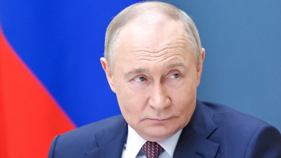 Απόλυτος κυρίαρχος ο Putin - Το 77% των Ρώσων τον εμπιστεύεται