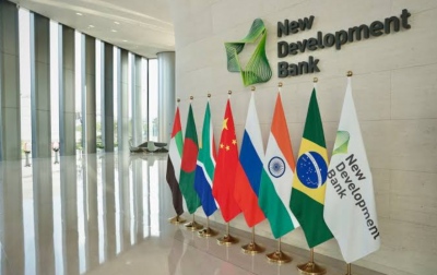 Δυναμικό «παρών» στους  BRICS από Ιράν  – Συναλλαγές με τοπικά νομίσματα κατά της οικονομικής ασφυξίας και ένταξη στην τράπεζα του Παγκόσμιου  Νότου