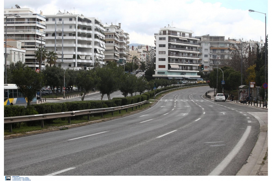 Εργασίες ασφαλτόστρωσης στη Λ. Ποσειδώνος