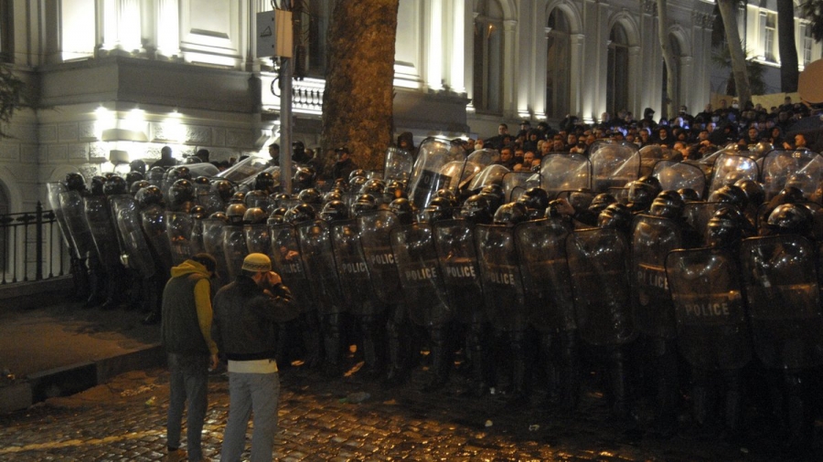 Παρέμβαση των ΗΠΑ στη Γεωργία: Η κυβέρνηση να σεβαστεί τους διαδηλωτές