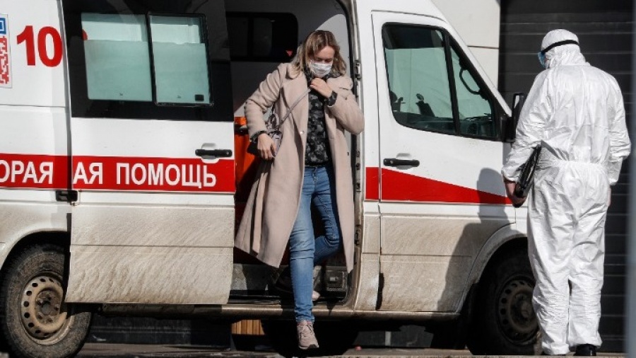 Κορωνοϊός: Ημερήσια αύξηση ρεκόρ με 6.000 νέα κρούσματα στη Ρωσία, στο σύνολο 43.000