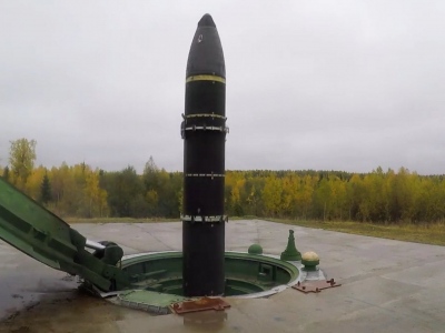 Scott Ritter (πρώην CIA): Τα νέα πυρηνικά όπλα δίνουν στη Ρωσία υπεροχή έναντι των Ηνωμένων Πολιτειών