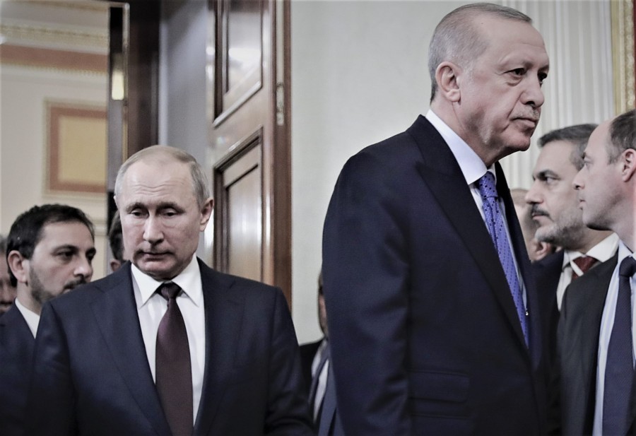 FT: Η Τουρκία βάζει φωτιά στον Καύκασο και αμφισβητεί την ηγεμονία της Ρωσίας