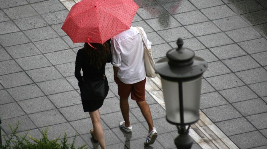 Καλοκαίρι την Παρασκευή 23/6 - Μπόρες και καταιγίδες το... Σαββατοκύριακο