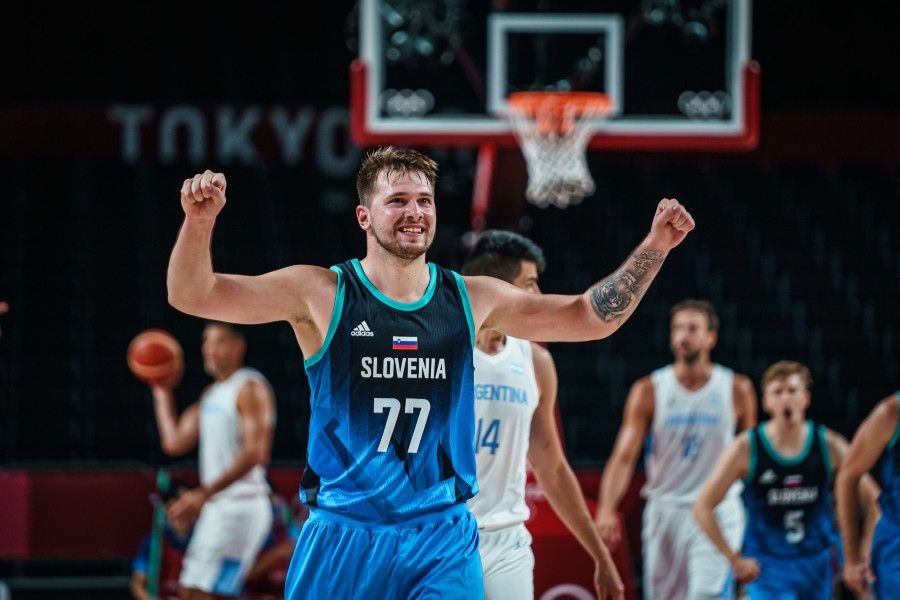 Ακόμα σκοράρει ο Doncic! Ιστορικό ρεκόρ 48 πόντων εναντίον της Αργεντινής (video)