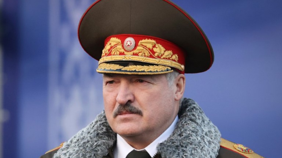 «Κορίτσια, ετοιμαστείτε να μαζέψετε σιτηρά» - Καυστικός Lukashenko για τον ρόλο των γυναικών σε περίπτωση πολέμου