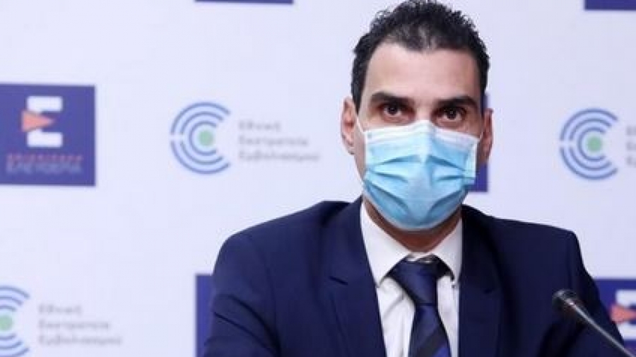 Θεμιστοκλέους: Επιπλέον κίνητρα για τον εμβολιασμό αν χρειαστεί – Θα υπάρξουν φάρμακα, αλλά δεν θα λύσουν το πρόβλημα