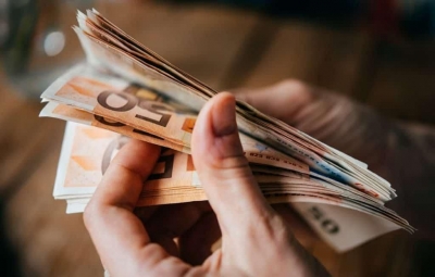 Ο οδικός χάρτης πληρωμών συντάξεων και επιδομάτων – Θα διατεθεί ποσό άνω των 3 δισ. ευρώ