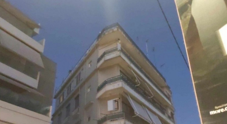 Τραγωδία στο Αγρίνιο: 40χρονη «βούτηξε» στο κενό από μπαλκόνι πολυκατοικίας