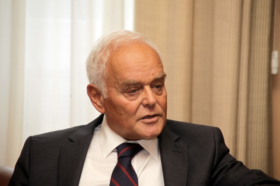 Μανιτάκης: Συνταγματικό το μέτρο αναστολής εργασίας σε εργαζόμενους που δεν θα εμβολιαστούν