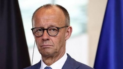«Ένας νεκρός περπατά… στη Γερμανία»: Καταρρέει ο «καγκελάριος zombie» – Εφιάλτης για Merz και CDU, εκτόξευση τoy AfD στο 44%