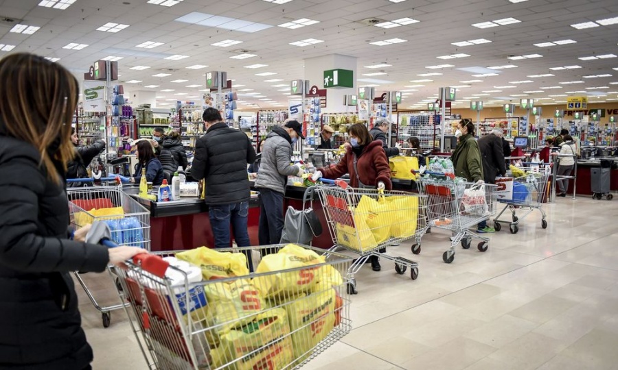 Σύσταση του ΥΠΑΝ σε καταναλωτές: Μην ψωνίζετε, μαζικά - Η αγορά έχει επάρκεια, τροφοδοτείται κανονικά