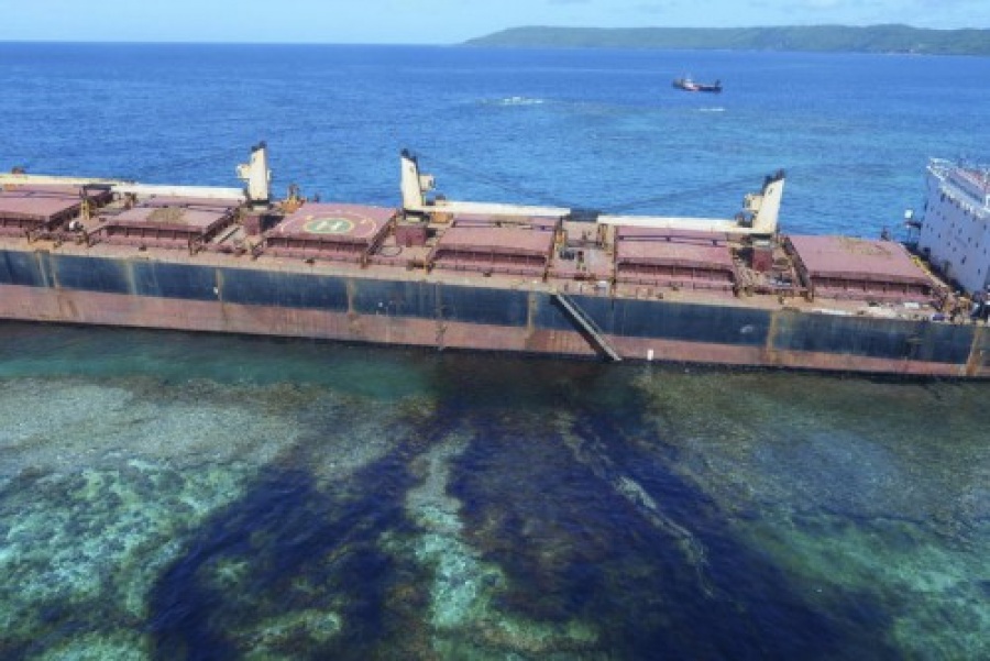 Περιβαλλοντική «βόμβα» από πετρελαιοκηλίδα απειλεί τα νησιά του Σολoμώντα