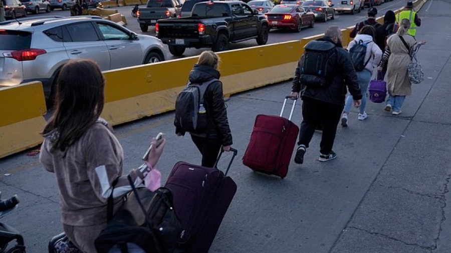 Ρωσοφοβική παράνοια στις Βαλτικές χώρες - Η Λιθουανία θέλει να αντικαταστήσει τους ρωσόφωνους μετανάστες με Φιλιππινέζους