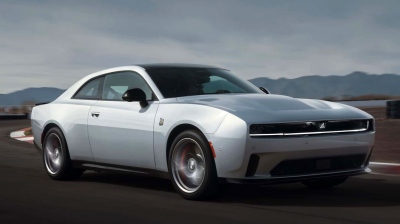Νέο Dodge Charger: Και ηλεκτρικό, και εξακύλινδρο!