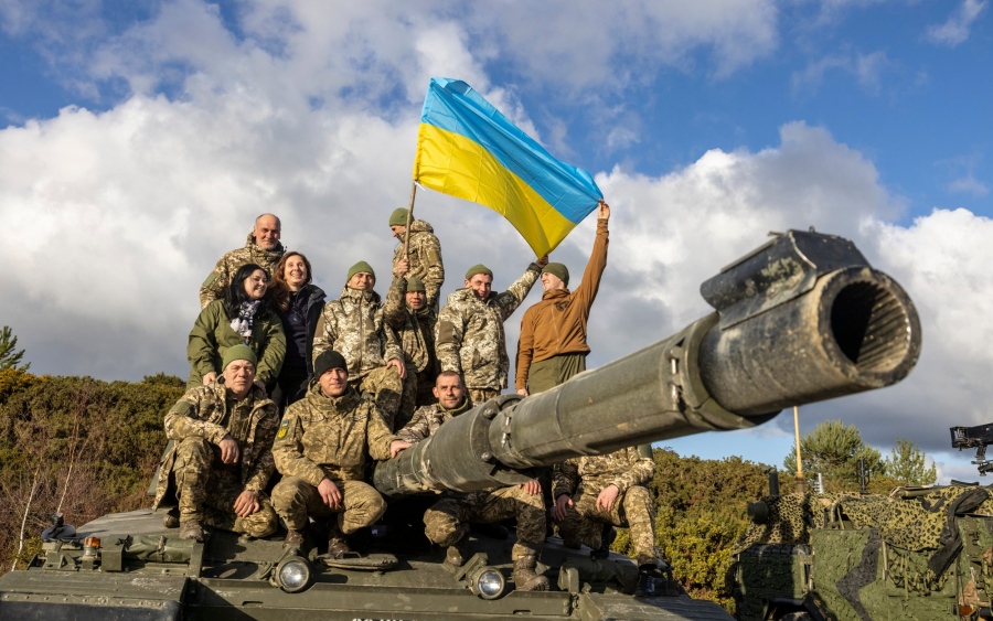 Ομολογία ΝΑΤΟ: Αντιμέτωποι με μεγάλα προβλήματα οι Ουκρανοί - Κολοσσιαία ανάγκη για οβίδες – Εξαντλήσαμε τα αποθέματά μας