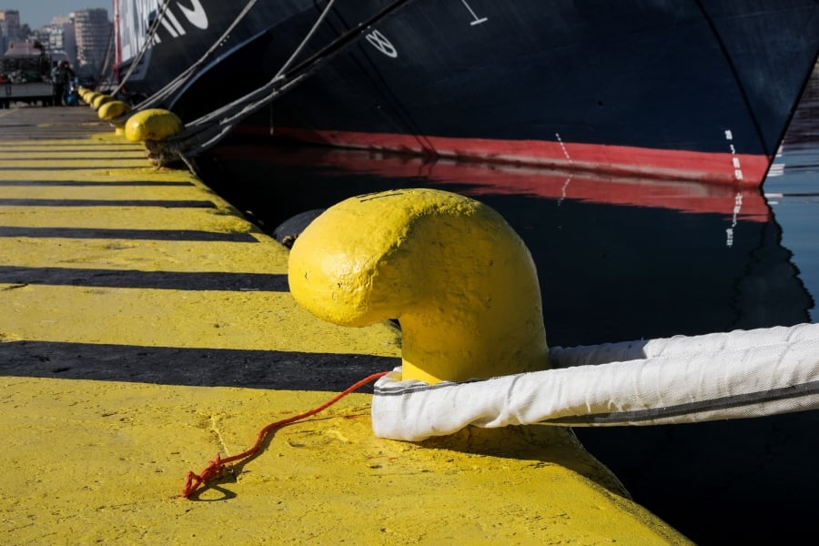 Απεργία 17ης Απριλίου: Δεμένα τα πλοία στα λιμάνια