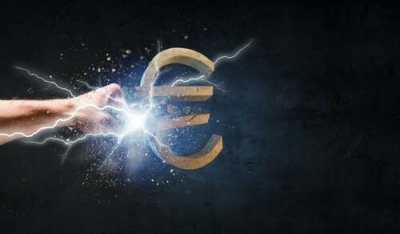 Γιατί καταρρέει το ευρώ - Εγκλωβισμένη στην αδράνεια η ΕΚΤ, τρομακτική η οικονομική άγνοια των Ευρωπαίων