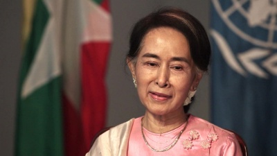 Δεν θα αφαιρεθεί το Νόμπελ Ειρήνης από την ηγέτιδα της Μιανμάρ