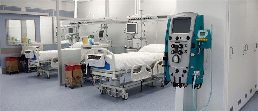 Γαλλία: Ενός λεπτού σιγή για «τον θάνατο του δημόσιου νοσοκομείου» τήρησαν γιατροί και νοσηλευτές