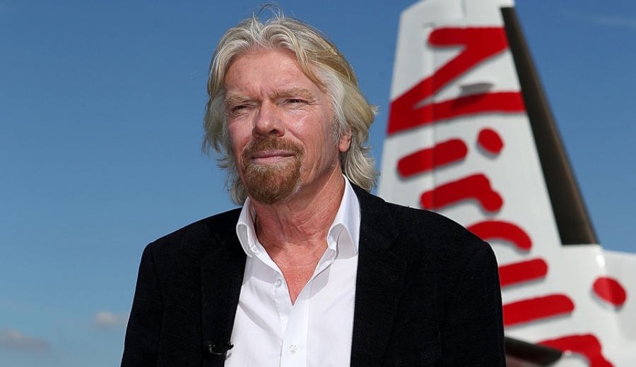 Πληρωμή τέλους από εταιρείες για επενδύσεις στην «πράσινη» ενέργεια, προτείνει ο μεγιστάνας Branson