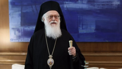 Καταγγελία σε Αρχιμανδρίτη της Κρήτης γιατί έβριζε τον Αρχιεπίσκοπο Αλβανίας, Αναστάσιο στα social media