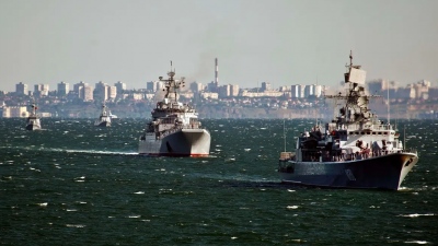 Ο Zelensky ξεπουλά το Ουκρανικό Ναυτικό – Στέλνει τα τελευταία πλοία σε Τουρκία και Βρετανία για «εκπαίδευση»