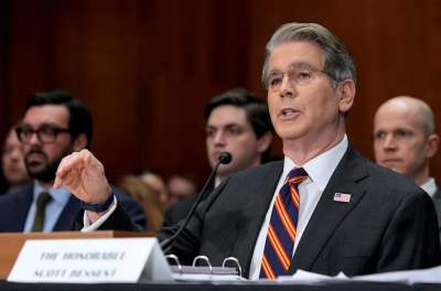 Οι ΗΠΑ παραδέχονται οικονομικό στραγγαλισμό του Ιράν – Υποτίμηση νομίσματος και πιέσεις στις εξαγωγές πετρελαίου