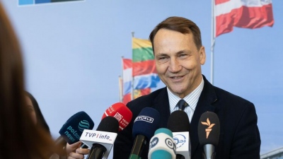 Πολωνία: Οι ΗΠΑ θα αλλάξουν πολιτική απέναντι στη Ρωσία – Η υπομονή τους εξαντλείται