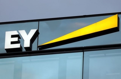 Η EY φιλοδοξεί να επιτύχει αρνητικό αποτύπωμα άνθρακα για το 2021