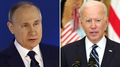 Με απειλές αλλά και παράθυρο διαλόγου η επικοινωνία Biden – Putin για την Ουκρανία - Γαλλία: Δεν φαίνεται ρωσική εισβολή