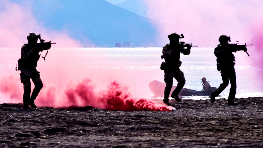 Το ΝΑΤΟ συγκλονίζεται: Στον αέρα οι ασκήσεις Steadfast Dart λόγω των δασμών ΗΠΑ στην ΕΕ - Οργή στη Γερμανία με τις απειλές Trump