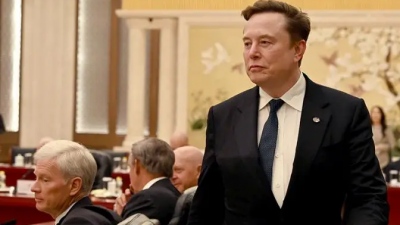 Ο Elon Musk επέλεξε τον νέο πρόεδρο της Ουκρανίας