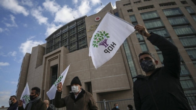 Τουρκία: Ένοπλη επίθεση στα γραφεία του HDP στην Σμύρνη, νεκρή μία γυναίκα