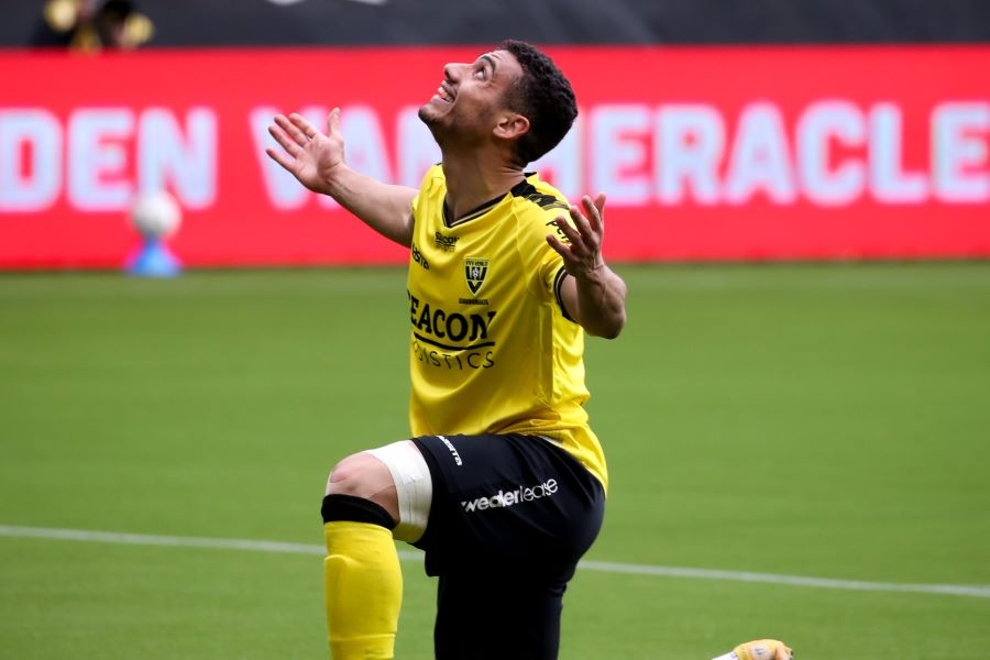 Top σκόρερ και… υποβιβασμός: Από τον Μάικλ Τσάνον στον Γιακουμάκη! (video)