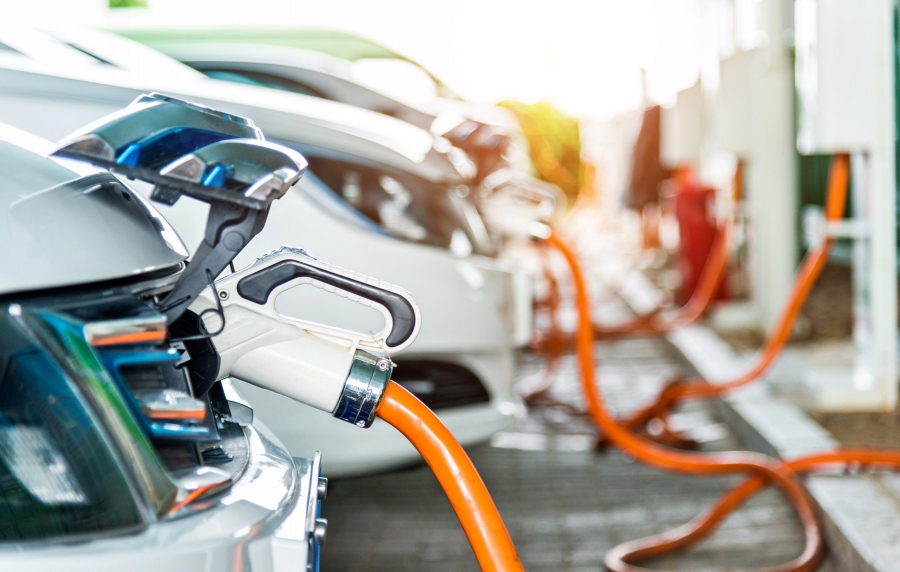 Ηλεκτρικά αυτοκίνητα: Κοντοζυγώνει η επανεξέταση των απαλλαγών;