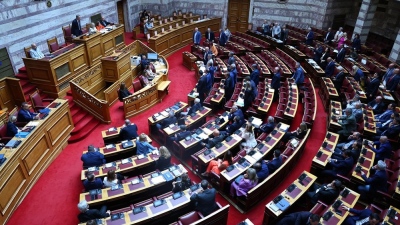 Βουλή: Υπερψηφίστηκε το νομοσχέδιο για τα SLAPPs