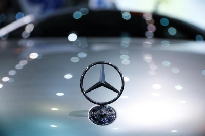 Αποχωρεί η Mercedes – Benz από τη Ρωσία – Πουλά τις μετοχές της στην Avtodom