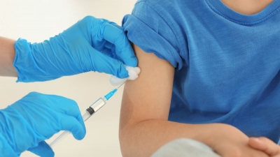 Παπαευαγγέλου: Το σκεπτικό της Επιτροπής Εμβολιασμών για τη χορήγηση τρίτης δόσης σε ομάδες υψηλού κινδύνου