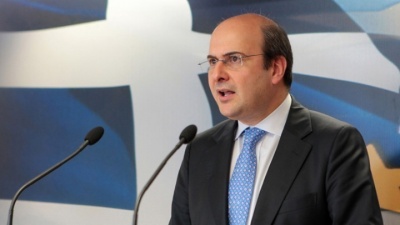 Χατζηδάκης (ΥΠΕΝ): Ηλεκτροκίνηση και φυσικό αέριο στις μεταφορές προωθεί η κυβέρνηση