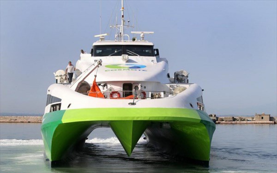 Προσέκρουσε το καταμαράν Flying Cat 4 στο λιμάνι της Ραφήνας – Δεν υπήρξαν τραυματισμοί