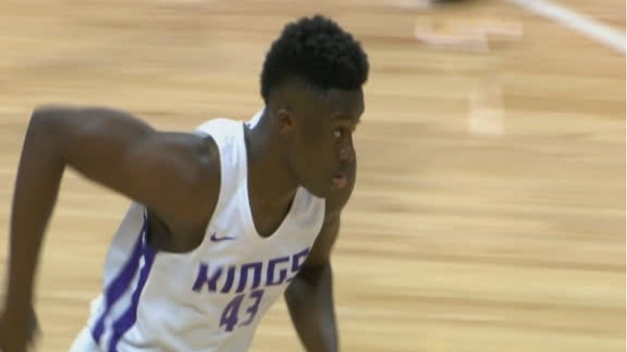 Summer League: Οι πρώτοι πόντοι του Άλεξ Αντετοκούνμπο (video)