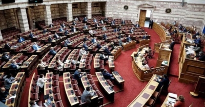 Στη Βουλή και πάλι η μάχη για τις υποκλοπές στις 28/8 – Στο επίκεντρο η πρόταση ΠΑΣΟΚ για εξεταστική επιτροπή