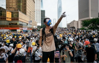 Χονγκ Κονγκ: Νέες συγκρούσεις διαδηλωτών με την αστυνομία - Επιμένουν στην παραίτηση Lam