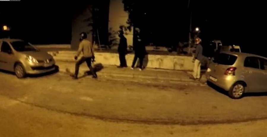 Επίθεση Ρουβίκωνα με μπογιές στη ΔΟΥ Ψυχικού – Οι φθορές που προκλήθηκαν